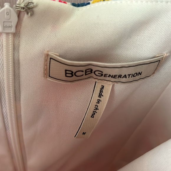 BCBGeneration Floral midi dress medium 8/10 - Picture 3 of 3